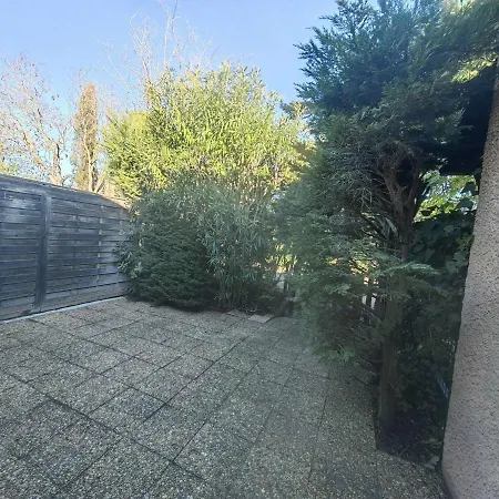 Mitoyenne Calme Avec Piscine, Clim Et Parking Pour 4 Pers. - Fr-1-607-179 فيلة