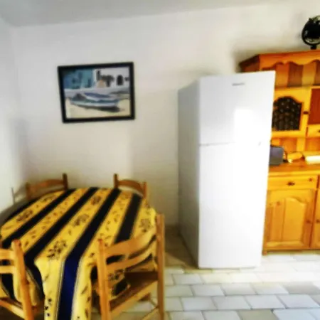 Mitoyenne Calme Avec Piscine, Clim Et Parking Pour 4 Pers. - Fr-1-607-179 Agde