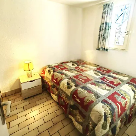 Mitoyenne Calme Avec Piscine, Clim Et Parking Pour 4 Pers. - Fr-1-607-179 Villa